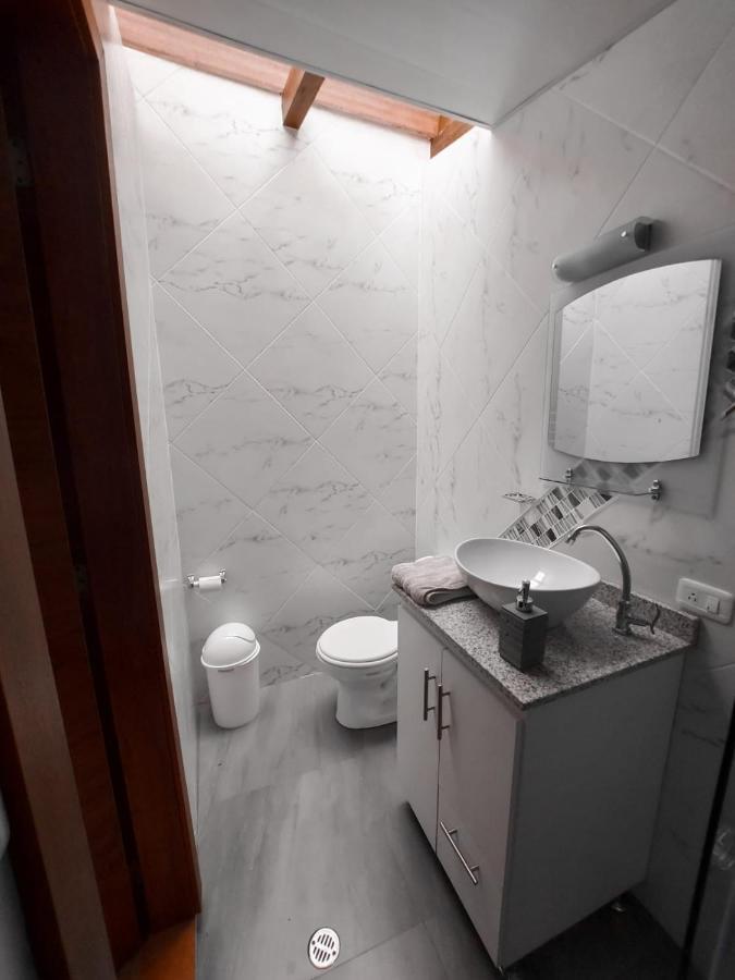 Casa Y Flores Baños